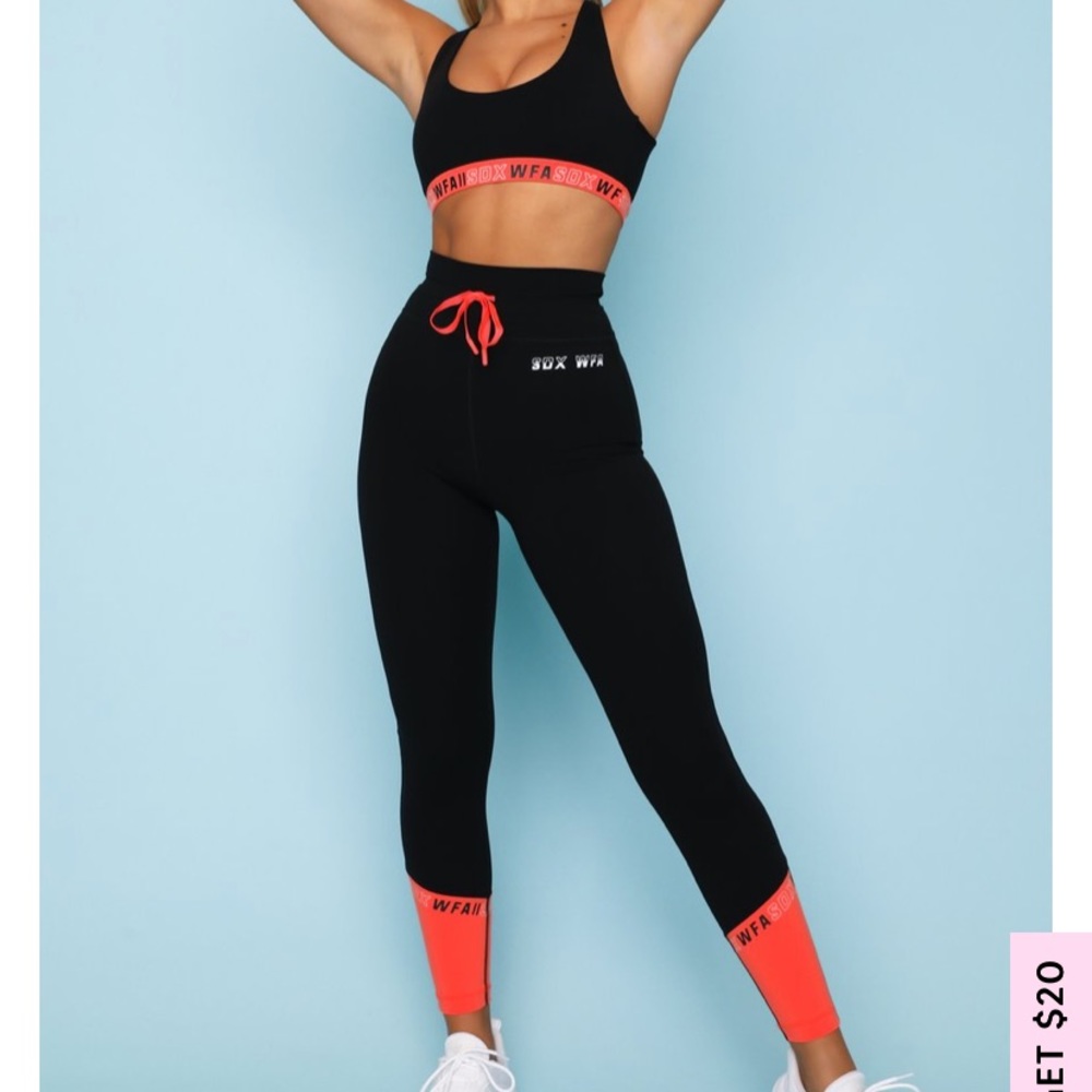 NWT Sarah’s Day x White Fox Ignite Leggings xs